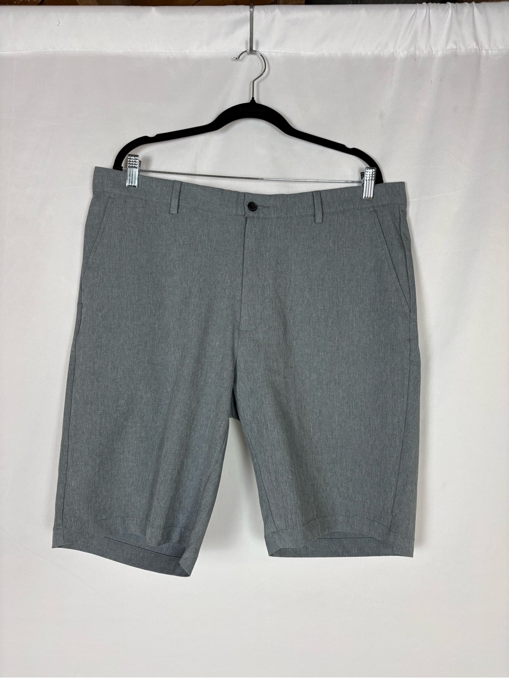Greg Norman Collection Gray Flat-Front Performance Shorts